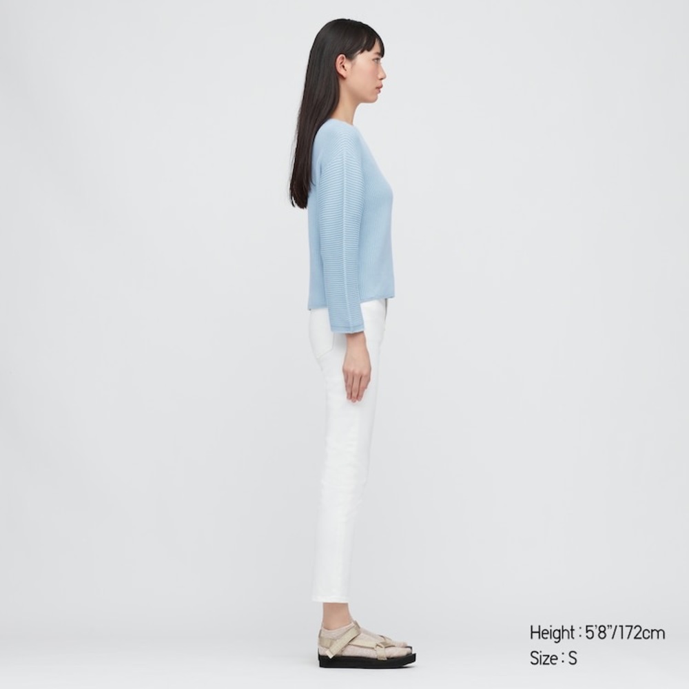 Uniqlo 3D knit sweater - Picture 2 of 12